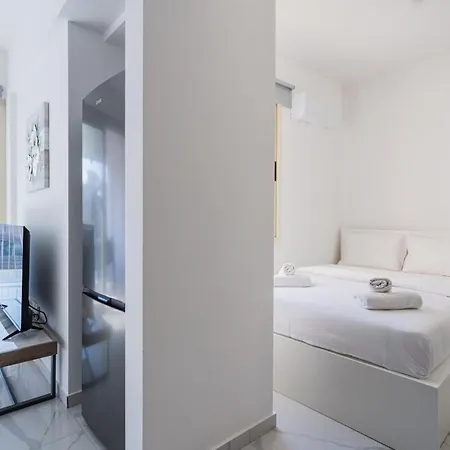 Marble - Cozy W Balcony In *