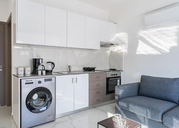 Appartamento Marble - Cozy W Balcony In