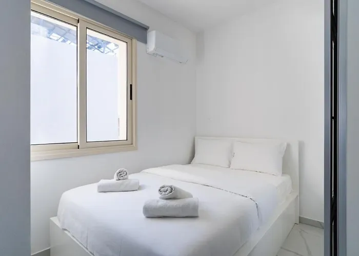 Marble - Cozy W Balcony In Appartamento