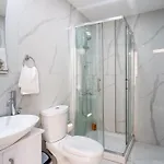 Marble - Cozy W Balcony In Appartement